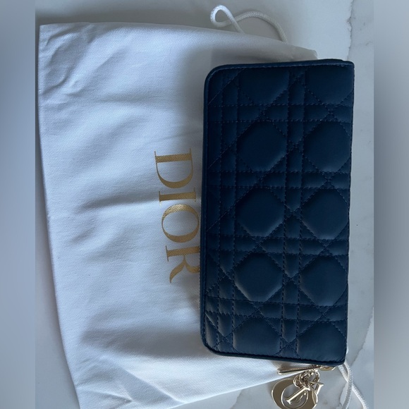 Lady Dior Voyageur Wallet - Picture 4 of 7